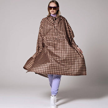 Regenponcho aus recyceltem Polyester 
