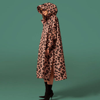 Regenponcho aus recyceltem Polyester 