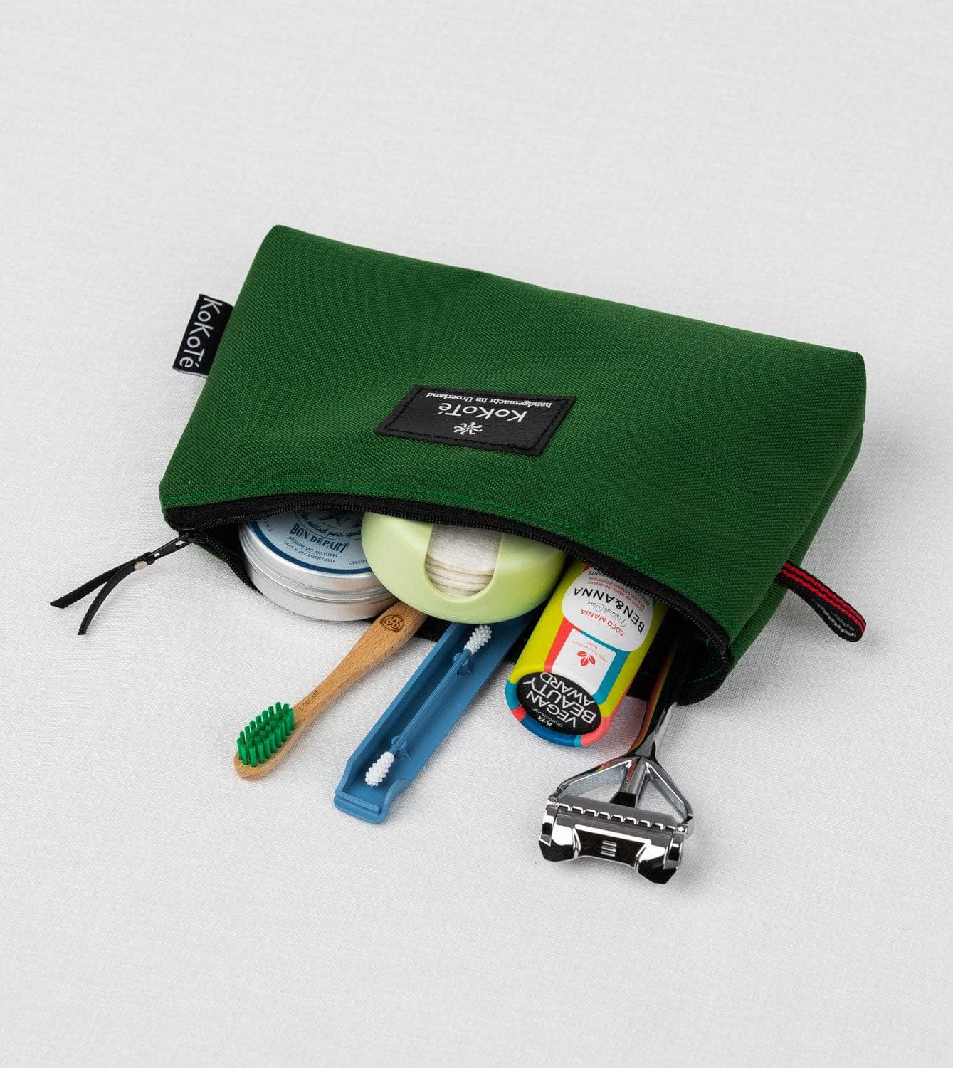 Necessaire