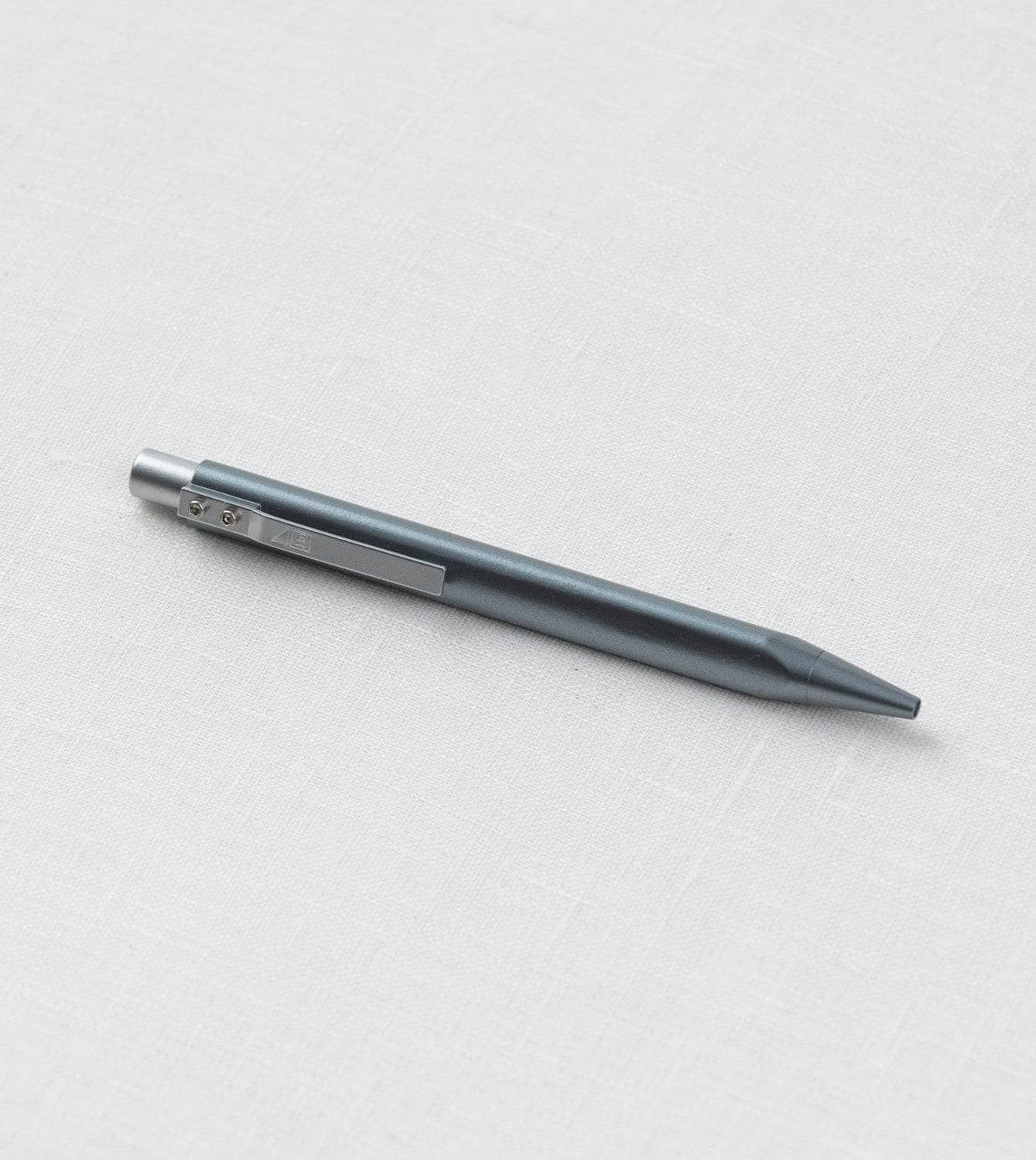 Humanium-Metall Stift