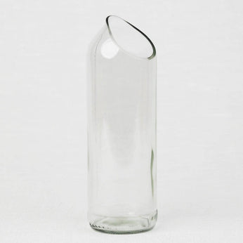 Wasserkaraffe aus Weinflaschen-Upcycling 