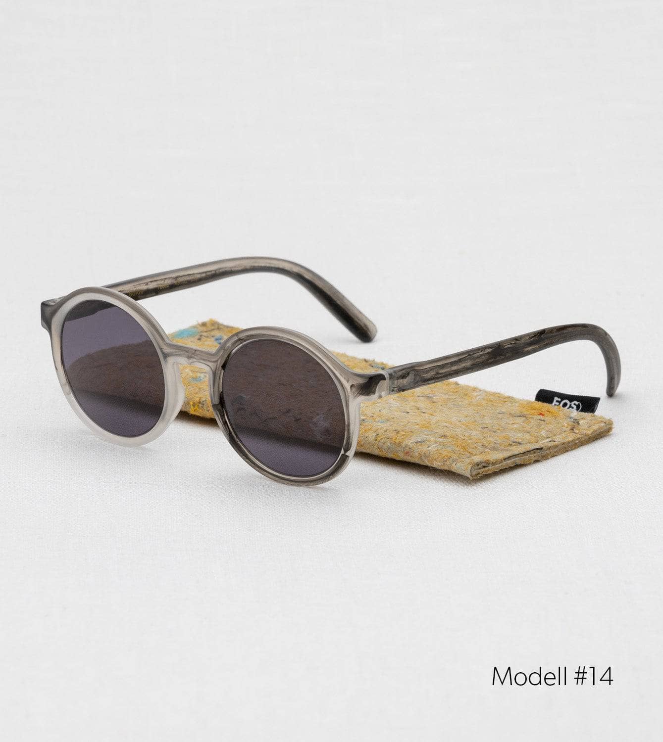 Sonnenbrille aus recyceltem Plastik - grau