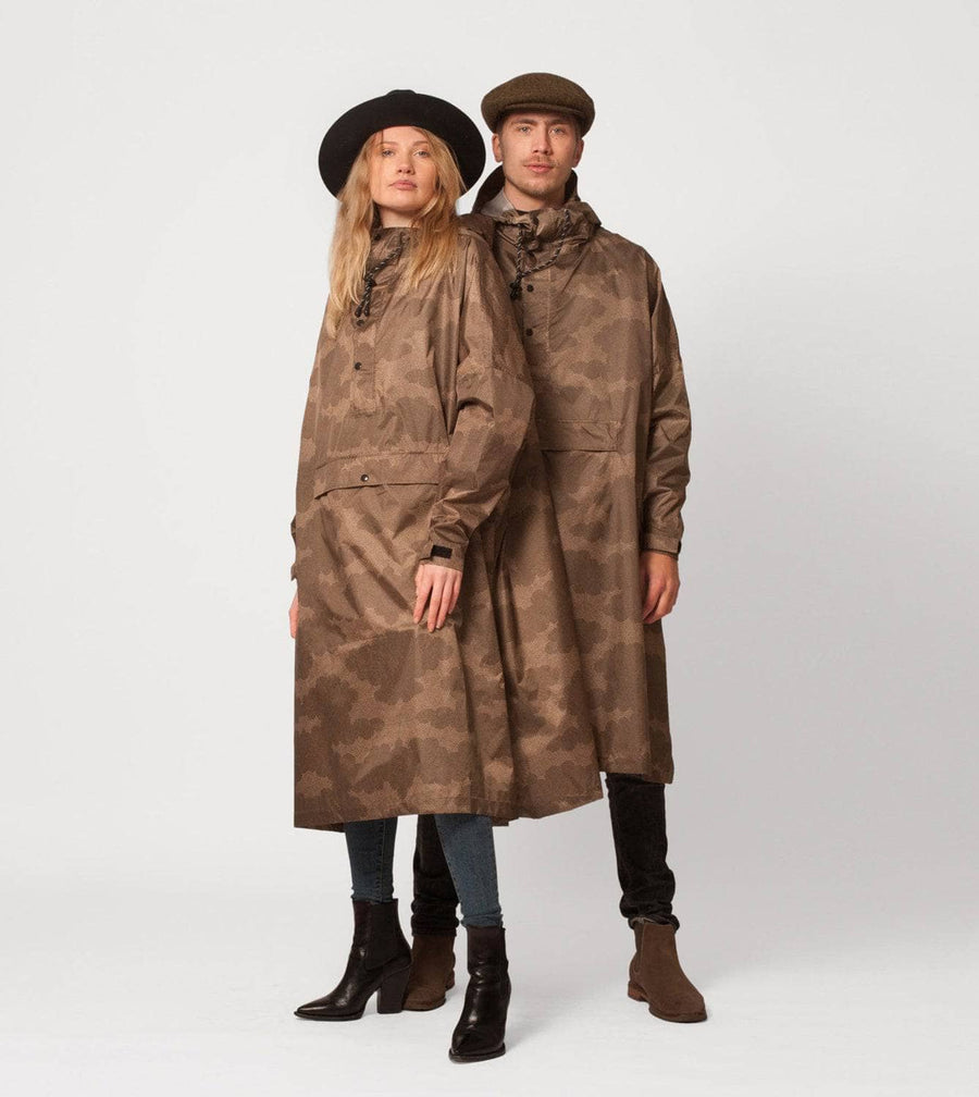 Regenponcho aus recyceltem Polyester