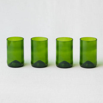 Trinkgläser aus Weinflaschen-Upcycling 